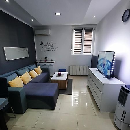 Apartment Alex غييكا المظهر الخارجي الصورة