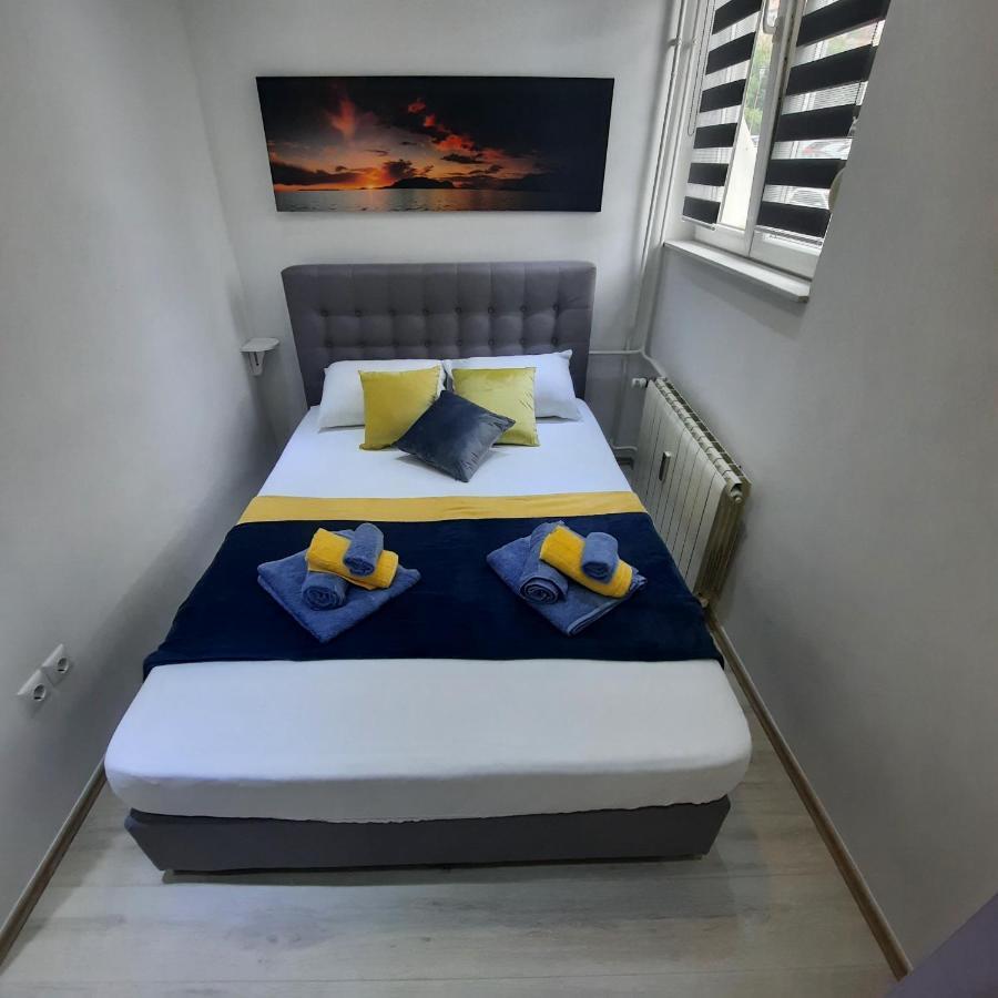 Apartment Alex غييكا المظهر الخارجي الصورة